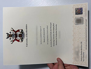 get a University of Hertfordshire diploma online